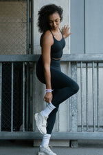 tone. Grip Socks - white