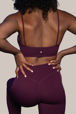 now Matching Softsculpt bra & leggings - dark violett